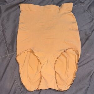 SKIMS SCULPT HIGH WAIST BRIEFS